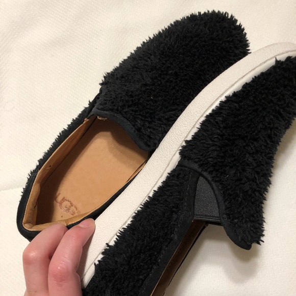 NWOT UGG Ricci Slip On - Picture 3 of 3